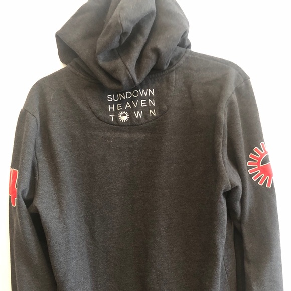 Tim McGraw Official Tour Merch Hoodie - Picture 3 of 7